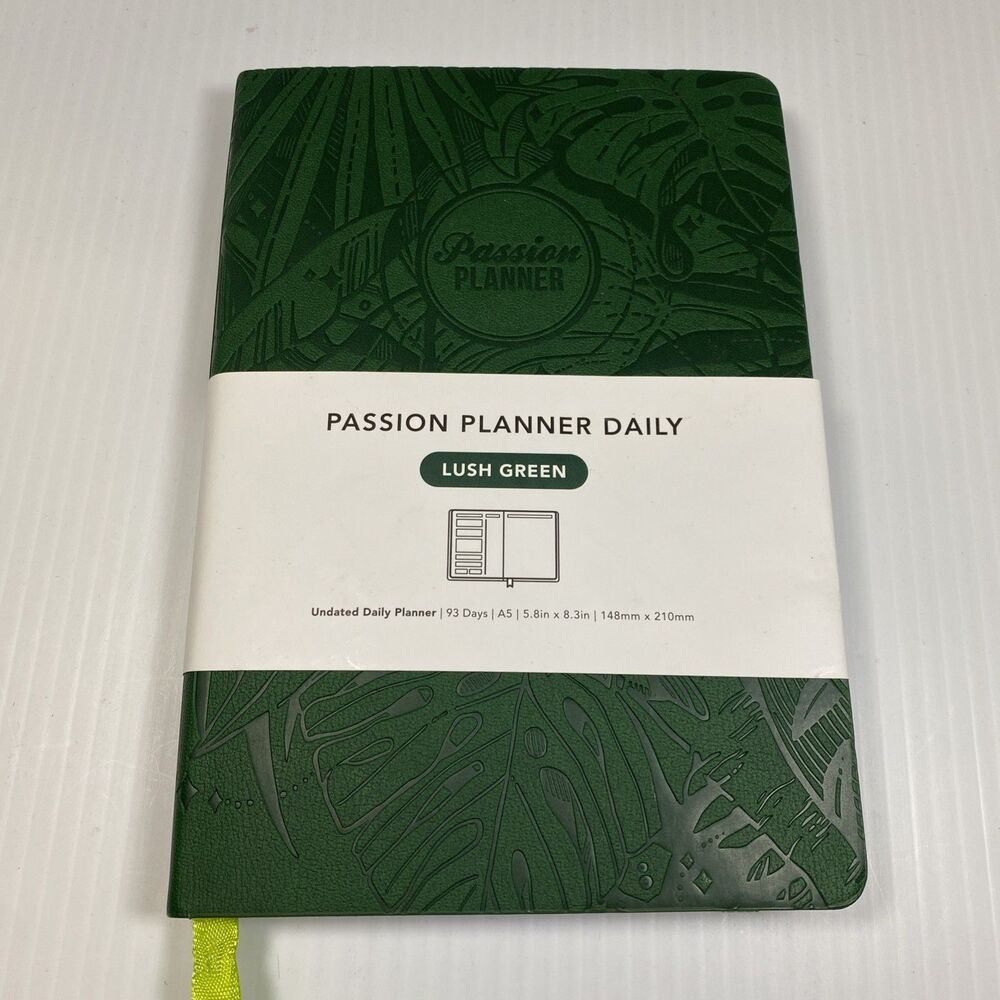 Passion Planner Daily - Lush Green  - Undated 93 Days A5